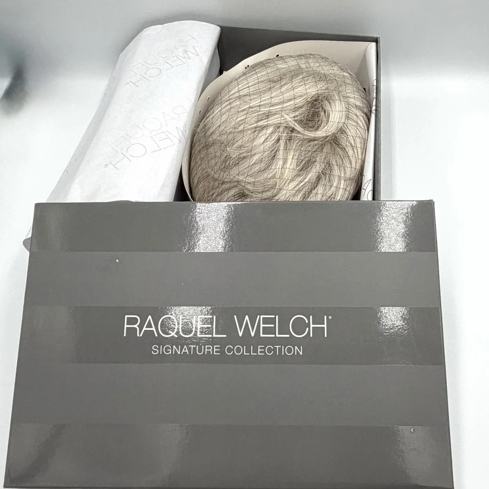 Raquel Welch Signature Collection Sheer Indulgence WINNER R61 Palest Pearl WIG